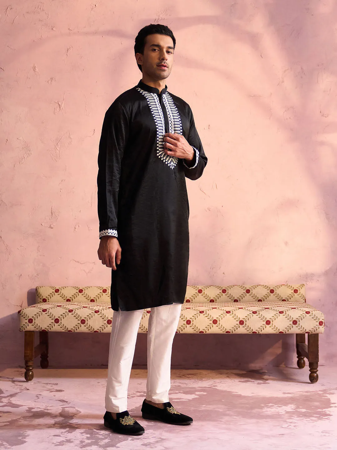 Vastramay Men's Black Silk Embroidered Kurta