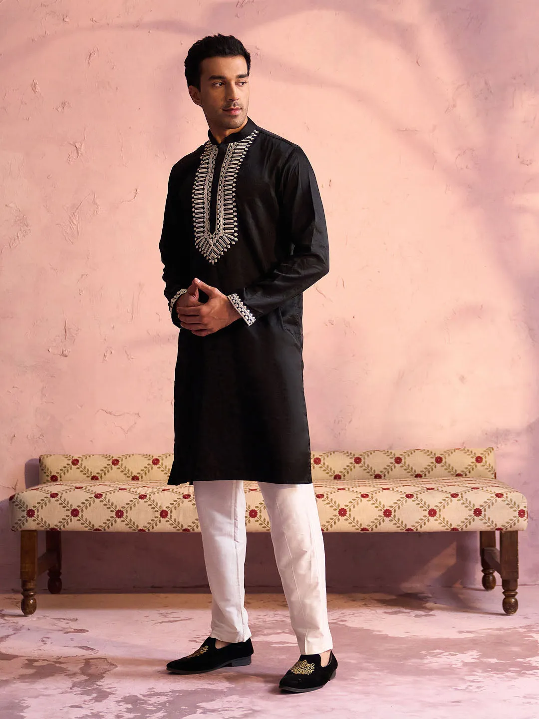 Vastramay Men's Black Silk Embroidered Kurta